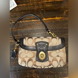 Coach Legacy Signature Flap Wristlet Purse Wallet Black